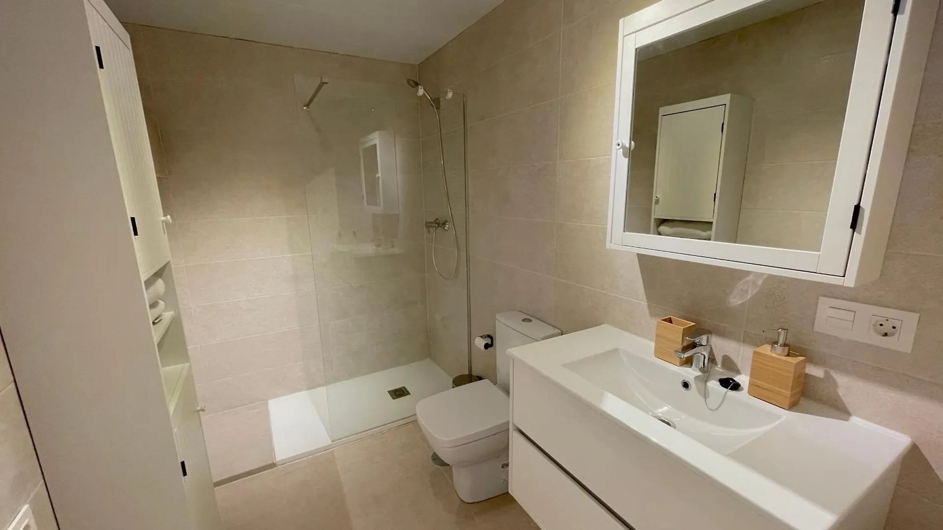 Apartamento La Botica Garaje Incluido Huelva 0*,